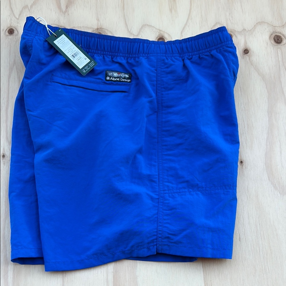Alpine Design Mens MAD 5 Inch Pull-On Shorts Blue Infusion ADM24803 Medium NWT